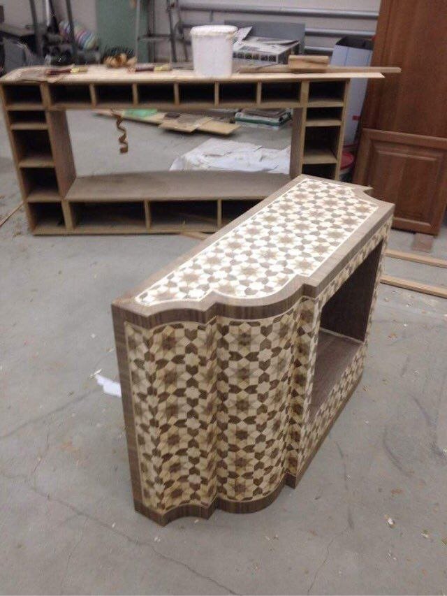Consolle con intarsio geometrico (foto originale)
