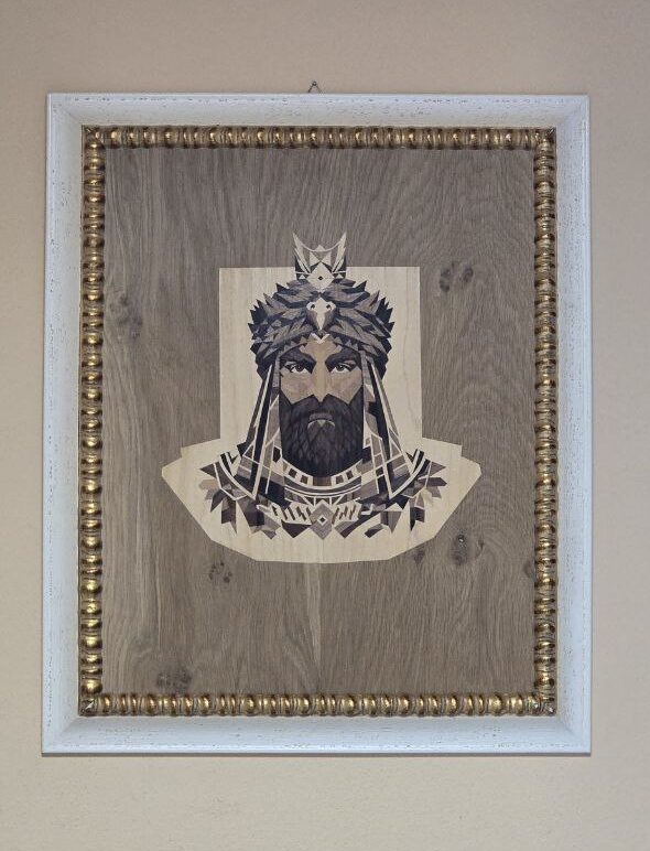 King – Handmade Marquetry Portrait | 300 Wood Pieces | Luxury Italian Craftsmanship | VaCa Marquetry
