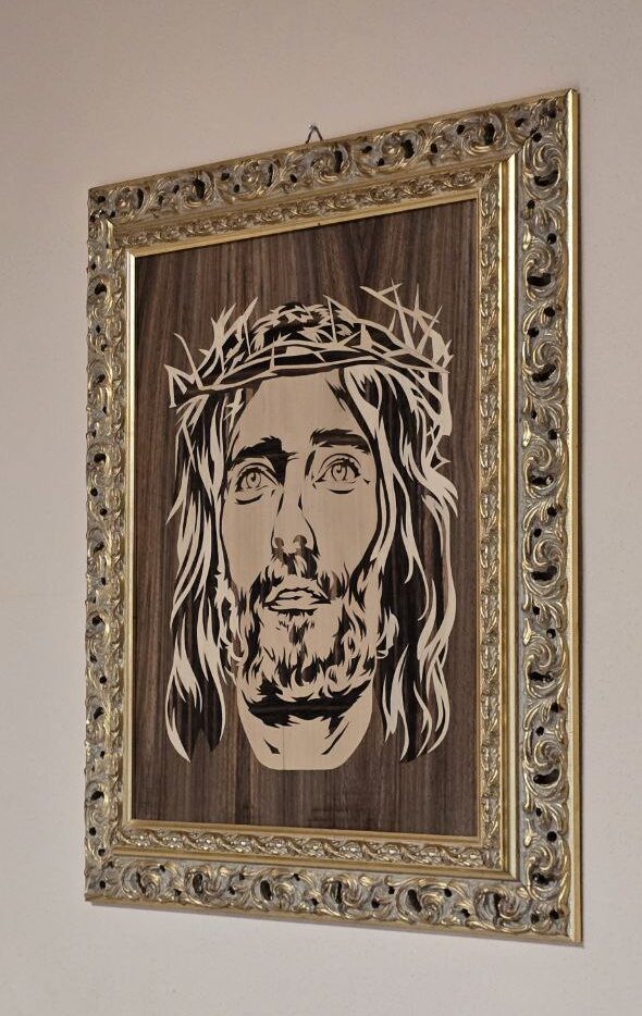 Creating the Jesus Marquetry Portrait | 255-Piece Wood Artwork by Vaca Marquetry